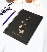 Kişiye Özel Kelebek Temalı Siyah Kraft Kapaklı Defter - 45 Yaprak A5 (90 SAYFA) 15x21 Cm