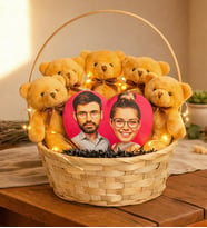 Sevgililer Gününe Özel Kahverengi Peluş Ayıcık Karikatür Sepeti