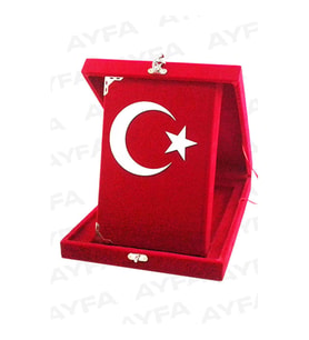 KADİFE BAYRAK MÜHÜRLÜ ORTA BOY PLAKETLİ KADİFE KURANI KERİM - AYFA 
