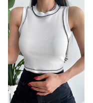 Kadın Halter Yaka Karyoka Dikişli Likralı Crop Beyaz