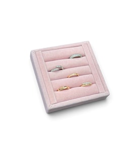 Kadife Pembe Yüzük Standı, 11.5x11.5cm, şık ve kullanışlı tasarım