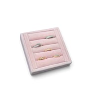 Kadife Pembe Yüzük Standı, 11.5x11.5cm, şık ve kullanışlı tasarım