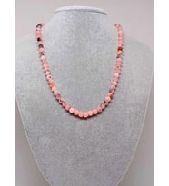 Pembe Siyah Alacalı Opal Taşı Kolye 6mm (Sabit Klipsli)
