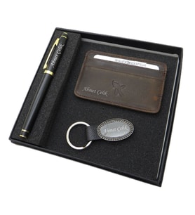 Signator D380 İsme Özel Set - Deri Kartlık + Anahtarlık  + Kalem Seti  İsme Özel Hediyelik Set (Karışık)