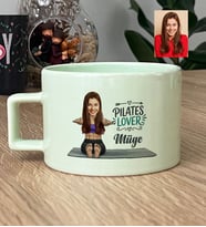 Kişiye Özel Karikatürlü Pilates Lover Lüks Pastel Fincan Doğum Günü Hediyesi