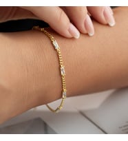 925 Ayar Gümüş Gold Baget Taş Detaylı Trend Şık Minimal Zincir Bileklik (Sarı)