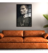 Metal Çerçeveli Cam Tablo Başkomutan Atatürk Portresi (Siyah)