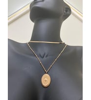 Çelik Yıldız Kolye Rose Gold: Yıldızların Işıltısı