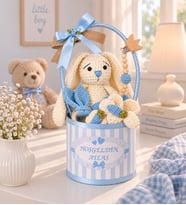 Premium Kişiye Özel İsimli Silindir Hediye Kutusunda Mavi Tavşan Temalı Amigurumi ve Patikli Hoş Geldin Erkek Bebek Hediye Seti