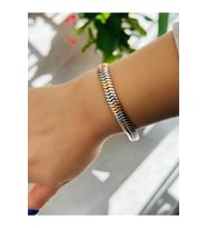 XUPING ROSE-GÜMÜŞ RENK BALIKSIRTI BİLEKLİK 21CM ACR9279 (Rose - Gümüş)