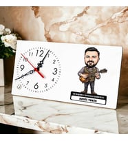 Ukulele Sanatçısı Müzisyen Erkek Karikatürlü Masa Saati