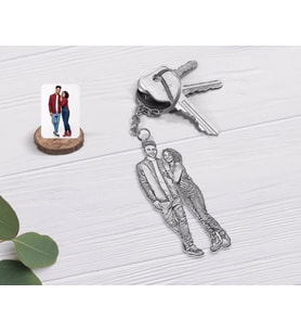 BK Gift Kişiye Özel Tam Boy Karakalem Sevgililer Şeffaf Pleksi Anahtarlık-1 (Beyaz)