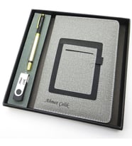 Signator® Codex  N351 Kişiye Özel Defterli Set - İsme Özel Siyah/Gold Kalem + İsme Özel Gri Defter + İsme Özel 32 GB Usb Bellek  İsme Özel Kutusunda Hediyelik Set (Karışık)