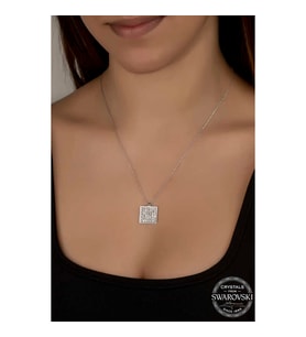 Swarovski Crystal Taşlı Kare Gümüş Kadın Kolye