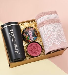 Kişiye Özel Siyah Çelik Termos& Desenli Metal Kutulu Sabun& Pudra Pembesi Havlu Hediye Seti