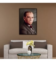 Metal Çerçeveli Cam Tablo Yan Persfektif Atatürk Portresi (Siyah)