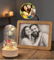 Kişiye Özel Hediye Seti Unicorn Fanus ve Karakalem Fotoğraf Çerçevesi
