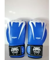 Venum marka Deri Boks Eldiveni Mavi renk cırtlı model Orjinal Dana derisidir İTHAL ÜRÜNDÜR profesyonel sporcular için uygundur. 10-12-14 16 OZ büyüklükte İstediğiniz Bedeni msj ile bildiriniz