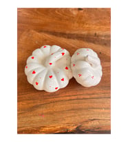 Orta ve Küçük Boy Dekoratif Kabak Set, Kalpli, Kırmızılı, El yapımı, Mutfak Dekoru, Seramik Kabak (Çok Renkli)
