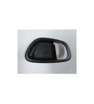 HYUNDAI I10- 08/11; ÖN KAPI İÇ AÇMA KOLU ÇERÇEVESİ SOL SİYAH 82611-0X0004X 608-3012A