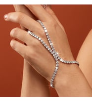 Valmont Accessories Kadın İri Kristal Taşlı Şahmeran Bileklik Işıltılı Zarif El Aksesuarı