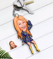 BK Gift Kişiye Özel Kadın Dansçı Karikatürlü Ahşap Anahtarlık-3 (Beyaz)