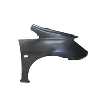 Toyota Corolla Verso Hb 02/03 Ön Çamurluk Deli·kli· Sağ (Marşpi·yel Ucu Deli·kli·) (Tw)