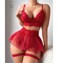 Intive Fantasy Kırmıızı Dantelli Jartiyer Etekli Bacak Aksesuarlı Bralet Takım