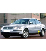VW Passat B5.5 2001-2005 Sol Arka Kapı Çıtası Siyah Plastik 3B0853753