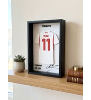 Kenan Yıldız 11 Numaralı Özel Tasarım 3D Kabartmalı Dekoratif Futbol Tablosu