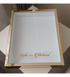 Kişiye Özel Pleksi Kaplı 40x50 cm 8 cm Derinliğinde Gül Kutusu! Anı Çerçevesi!