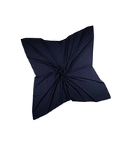Mısırlı Eşarpları Queen Krep Düz Renk Eşarp 110x110 Cm (Lacivert)