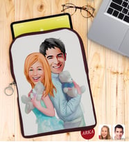 BK Gift Kişiye Özel Sevgililer Karikatürlü Taşınabilir Koruyucu Tablet Kılıfı & Organizer Çanta - Bordo-87