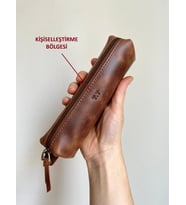 ALESTA LEATHER İsme Özel El Yapımı Hakiki Deri Kalemlik (Taba)