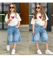 AY KİDS Kız Çocuk Kalp Baskılı Oversize Tişört & Bol Paça Jean Kapri Kombin Takım 2689M