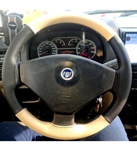 DİKİŞLİ DİREKSİYON KILIFI BEJ DERİ NOKTALI DERİ SİYAH DİKİŞLİ FIAT ALBEA İÇİN