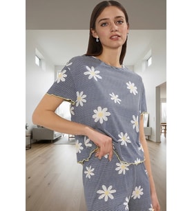 Kadın Yazlık Kısa Kollu Çiçekli Şortlu Pijama Takımı Viskoz Örme Rahat Ev Giyim Günlük Kullanım İçin (Lacivert)
