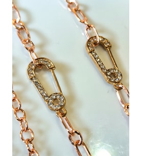 Gözlük Zinciri – Roze Kaplamalı Zirkon Taşlı, Çengelli İğne Figürlü – ThinBlack® Narin Serisi (Rose Gold Altın)