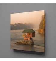 DENİZİN ORTASINDA EV KANVAS TABLO 40x40cm (Karışık)