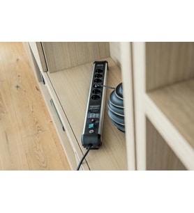 Brennenstuhl Premium-Protect-Line USB-C ve USB Girişli 60.000 A. Akım Korumalı 3M. Kablolu 6 Soketli Priz (Gri)