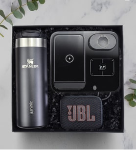 Kişiye Özel Stanley Termos JBL Hoparlör Şarj Standı Premium Hediye Seti