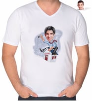 BK Gift Kişiye Özel Erkek Emlakçı Karikatürlü V Yaka Tişört-1 (Beyaz)