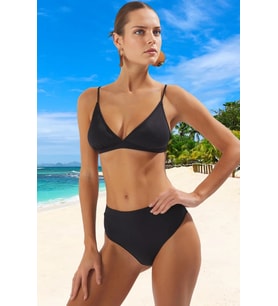 Modern Üçgen Bikini Takımı Esnek Kumaş Şık Detaylı Ergonomik Kesim Özel Tasarım Premium Kalite