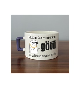 Kime Değer Verdiysek G*tü Yerçekimine Meydan Okudu Baskılı Yeşil Kulplu Kare Kupa - Komik Hediye