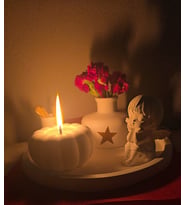 Beyaz Beton Dekor Seti  Melek Heykelli Mumluk, Çiçeklik ve Tealight  El Yapımı Şık Masa Süsü