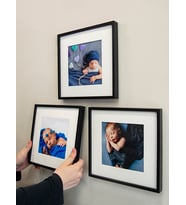 Yapışkanlı Sök-Tak Paspartulu Fotoğraflı Siyah 21x21cm Plastik Kare Fotoğraf Çerçevesi - 3'lü Paket