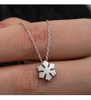 Gümüş Minimal Kar Tanesi Kadın Kolye