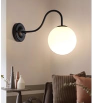 MYLİGHTS  MODERN SPOR OPAL CAMLI APLİK  E27 DUYLU (Siyah)