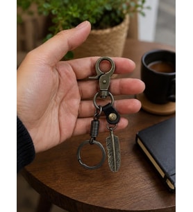 Karabinalı Metal Anahtarlık Kemer Anahtarlığı Araba Anahtarlığı Çanta Askılı Tüy Figürlü Erkek Anahtarlık 14 cm
