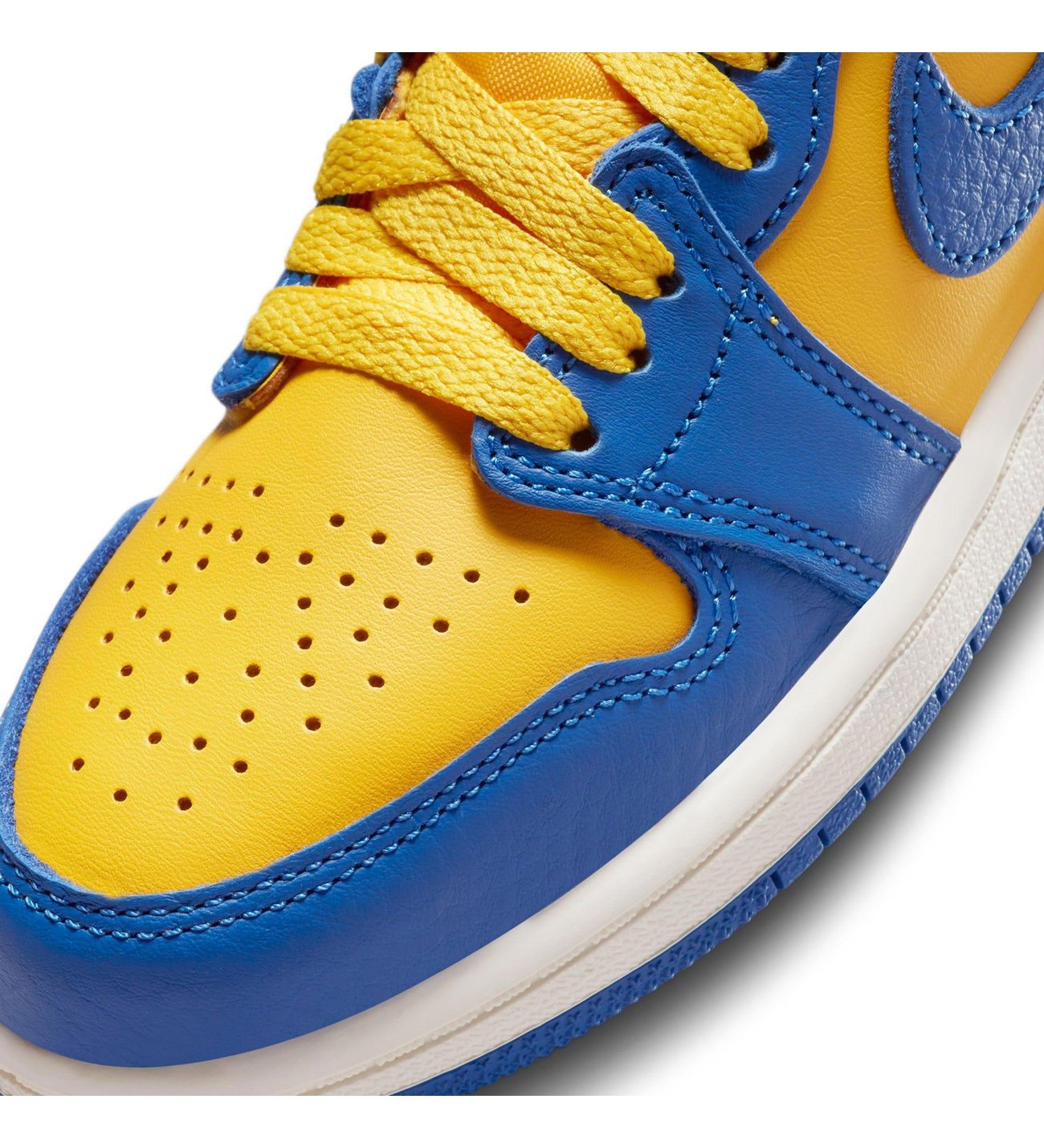 nike-air-jordan-1-retro-high-